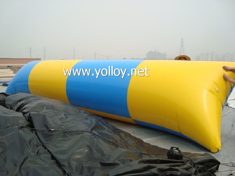 Inflatable Water Jumping Pillow For Water