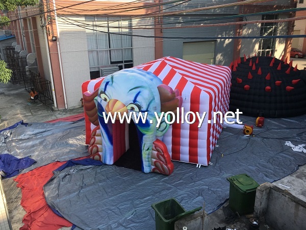 Inflatable tent with crazy clown head for Halloween