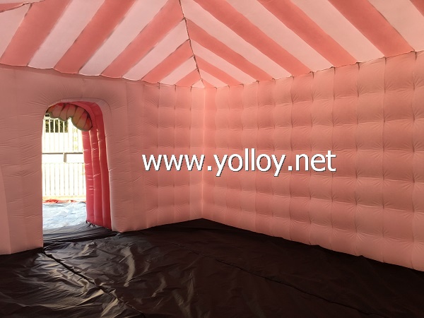 Inflatable tent with crazy clown head for Halloween