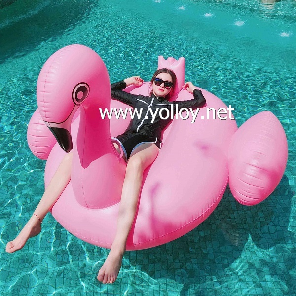 Inflatable giant swimming swan flamingo floating pool toys