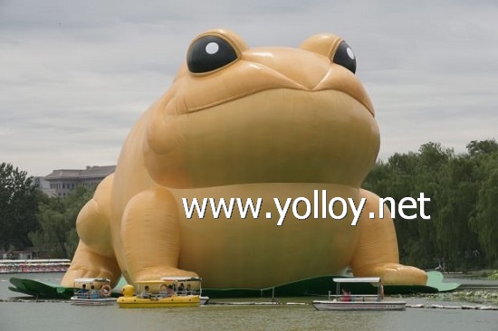 Giant inflatable golden toad