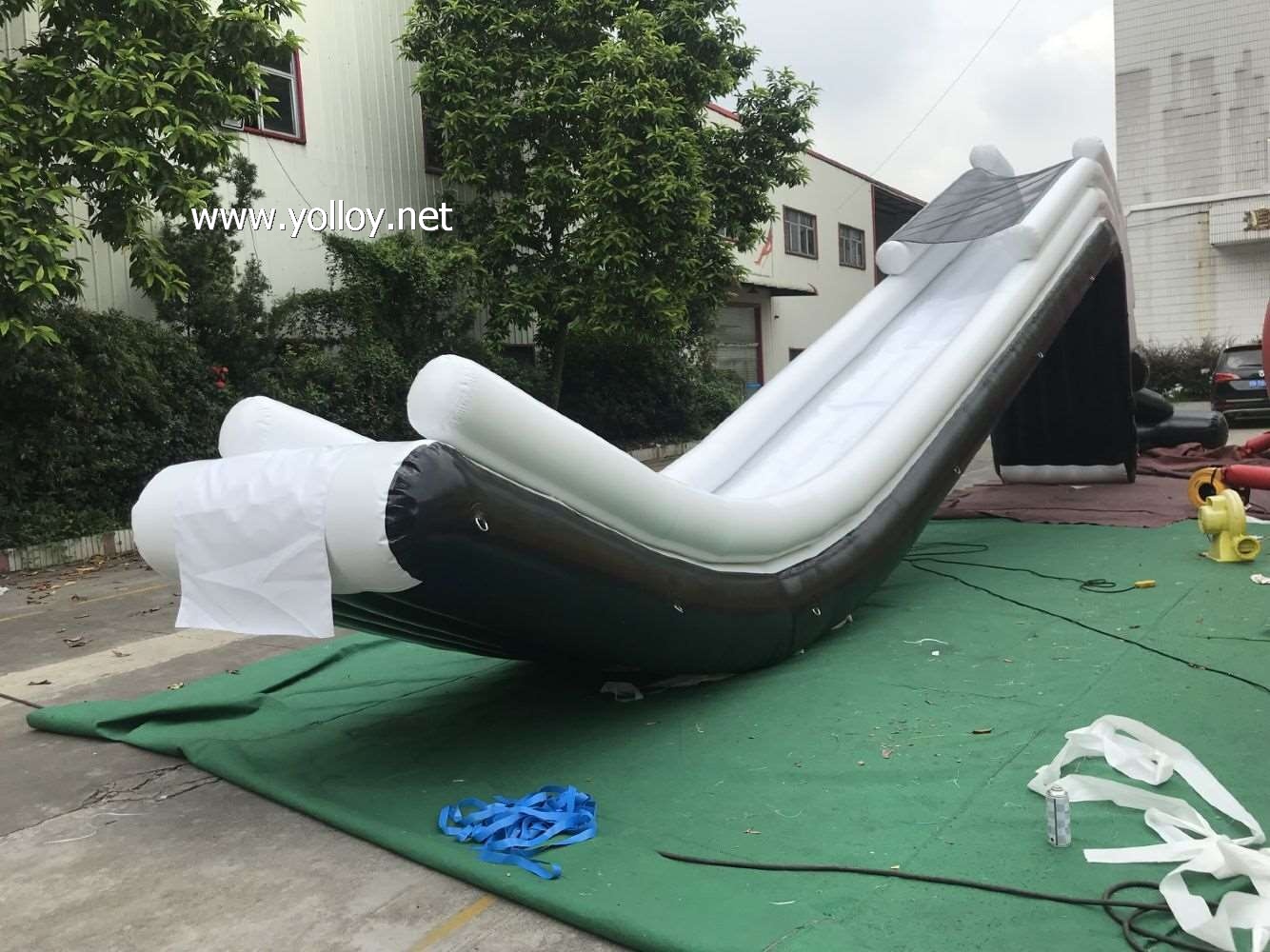 Inflatable dock slide