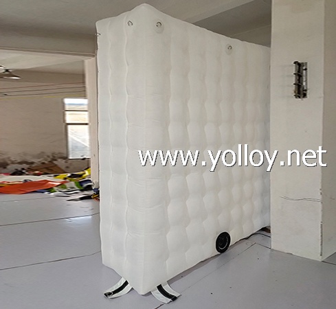 Portable inflatable office u-shaped wall