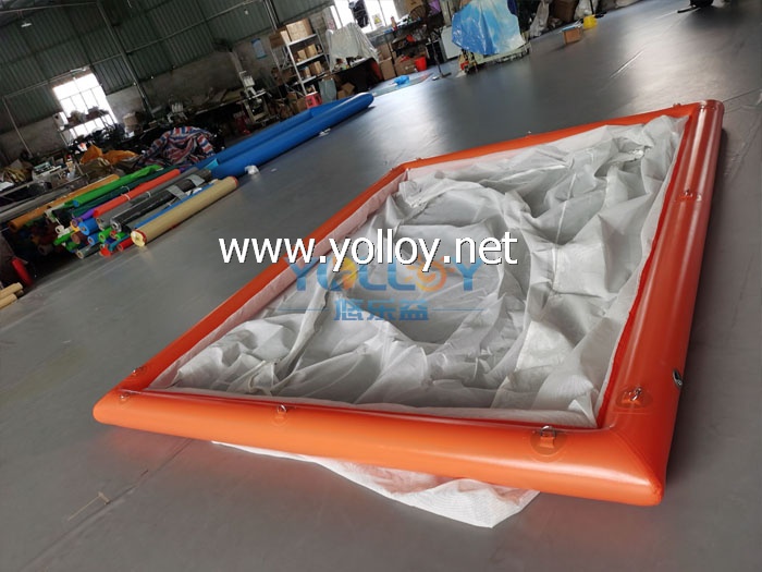 Inflatable Floating pool for safety swimming at sea