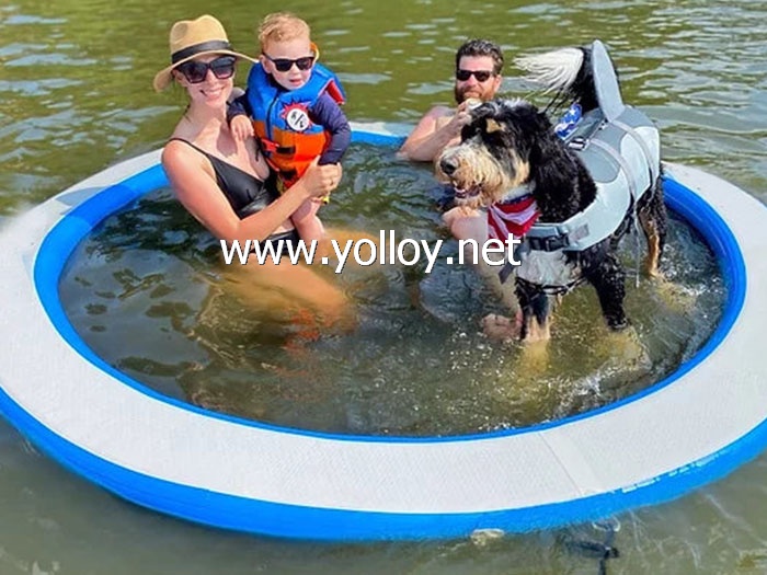 Inflatable round shape platform with mesh center