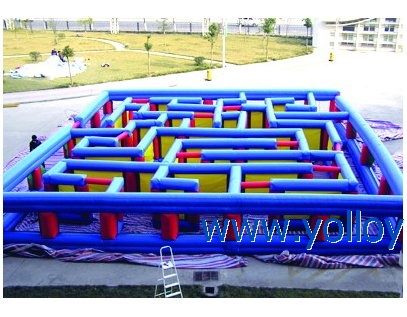 Cheap commercial inflatable labyrinth game