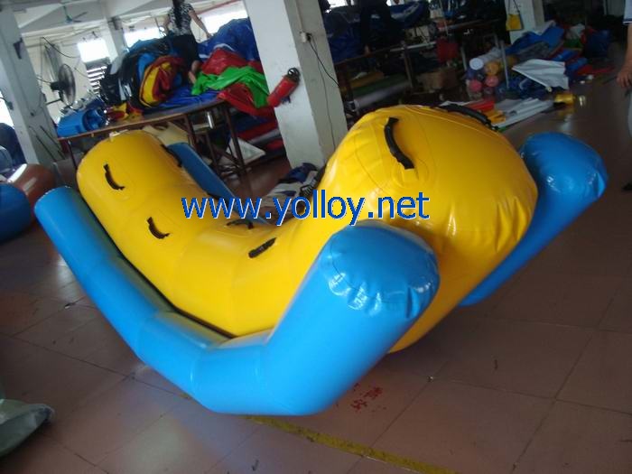 Inflatable water totter teeter for water sports splash