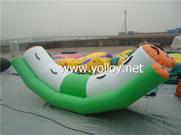 Inflatable water totter teeter