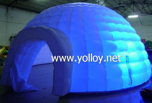 Inflatable lighting igloo dome