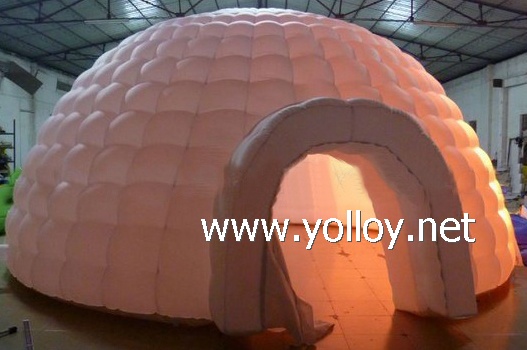 Inflatable lighting igloo dome