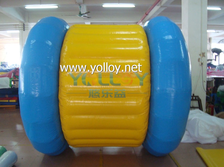 inflatable water roller