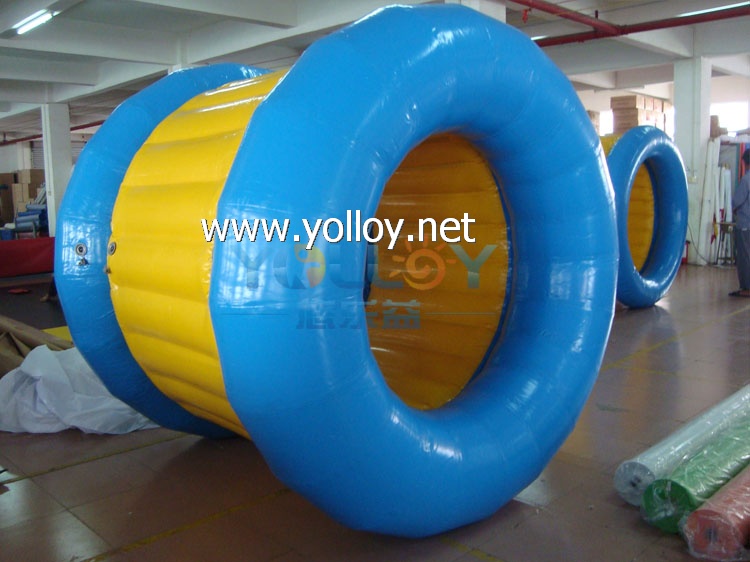 inflatable water roller