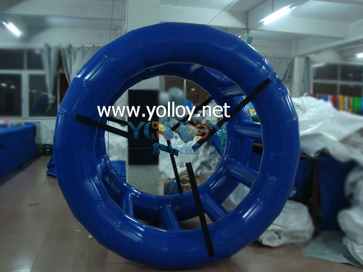 inflatable rolling ball water wheel roller