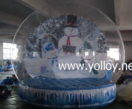 life size christmas snow globesn