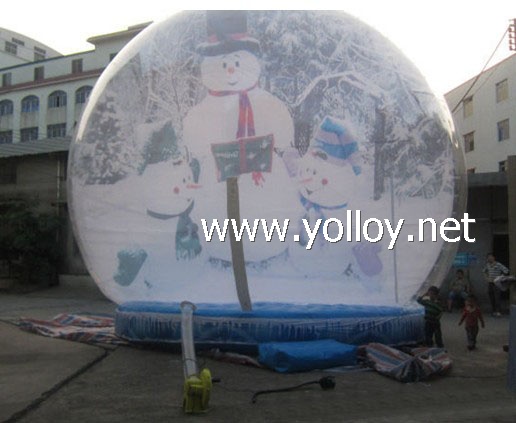 life size christmas snow globesn