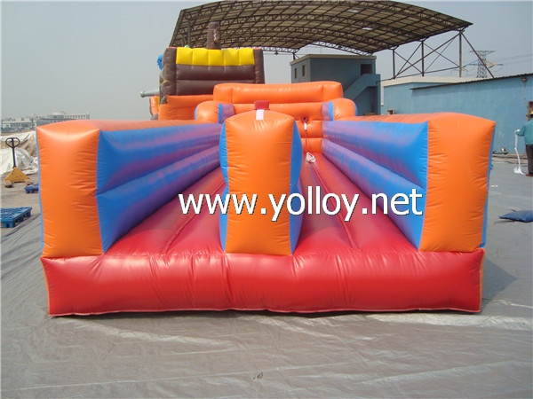 inflatale Bungee Run sport game