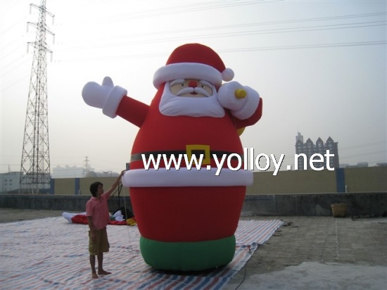 huge Lovely inflatable Santa Claus nice yard decoration on Christmas day