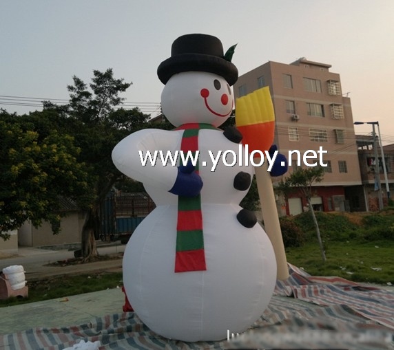 The snowman inflatable good xmas decorations ideas