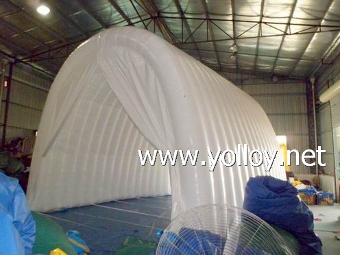 inflatable workshop as spray booth