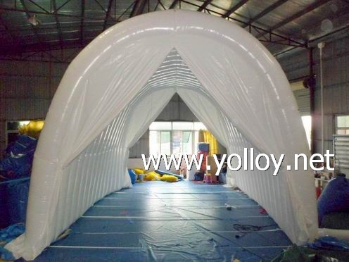 inflatable workshop as spray booth