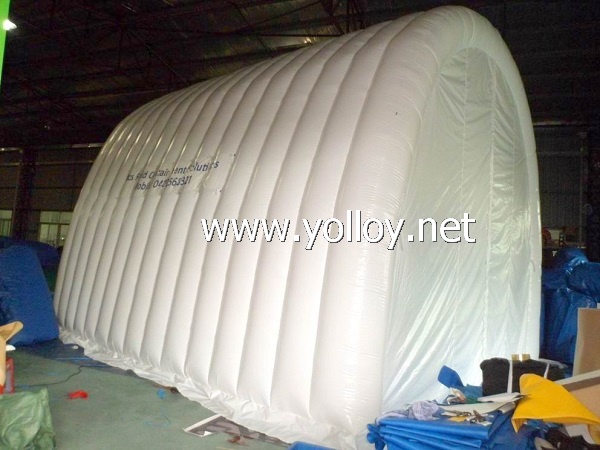 inflatable workshop as spray booth