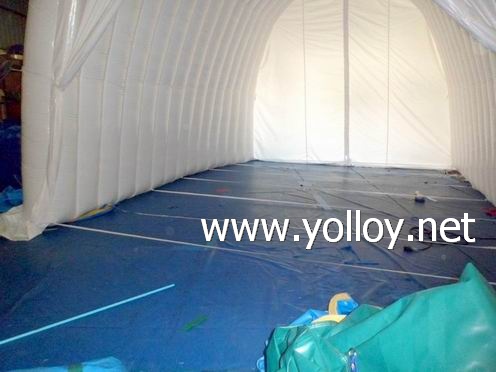 inflatable workshop as spray booth