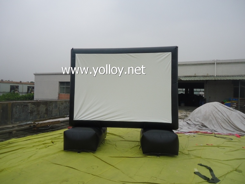 Inflatable Movie Screen for Outdoor Projection