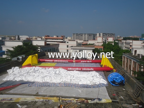 Inflatable soccer football court without groundsheet