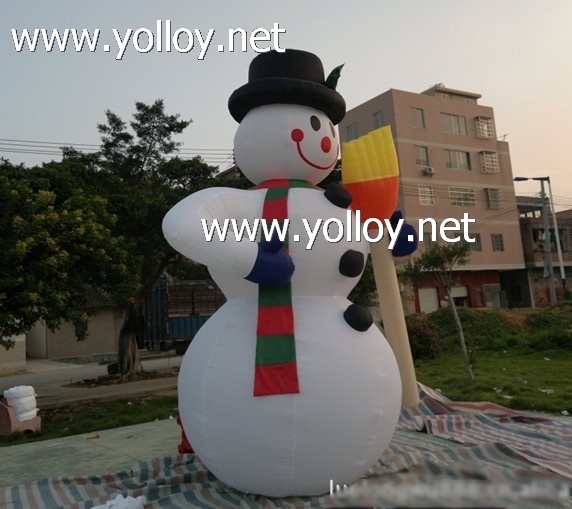 The snowman inflatable good xmas decorations ideas