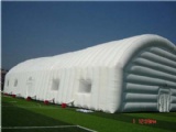 Size: 20m x 10m x 5mH
Material: PVC tarps
Weight: About 700kgs
