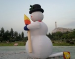 The snowman inflatable good xmas decorations ideas