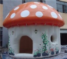 Inflatable mushroom house